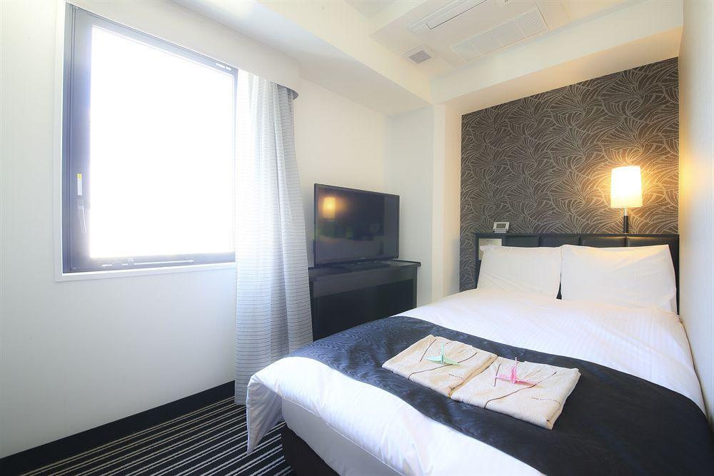 Apa Hotel Higashi Nihombashi Ekimae Tokio Buitenkant foto